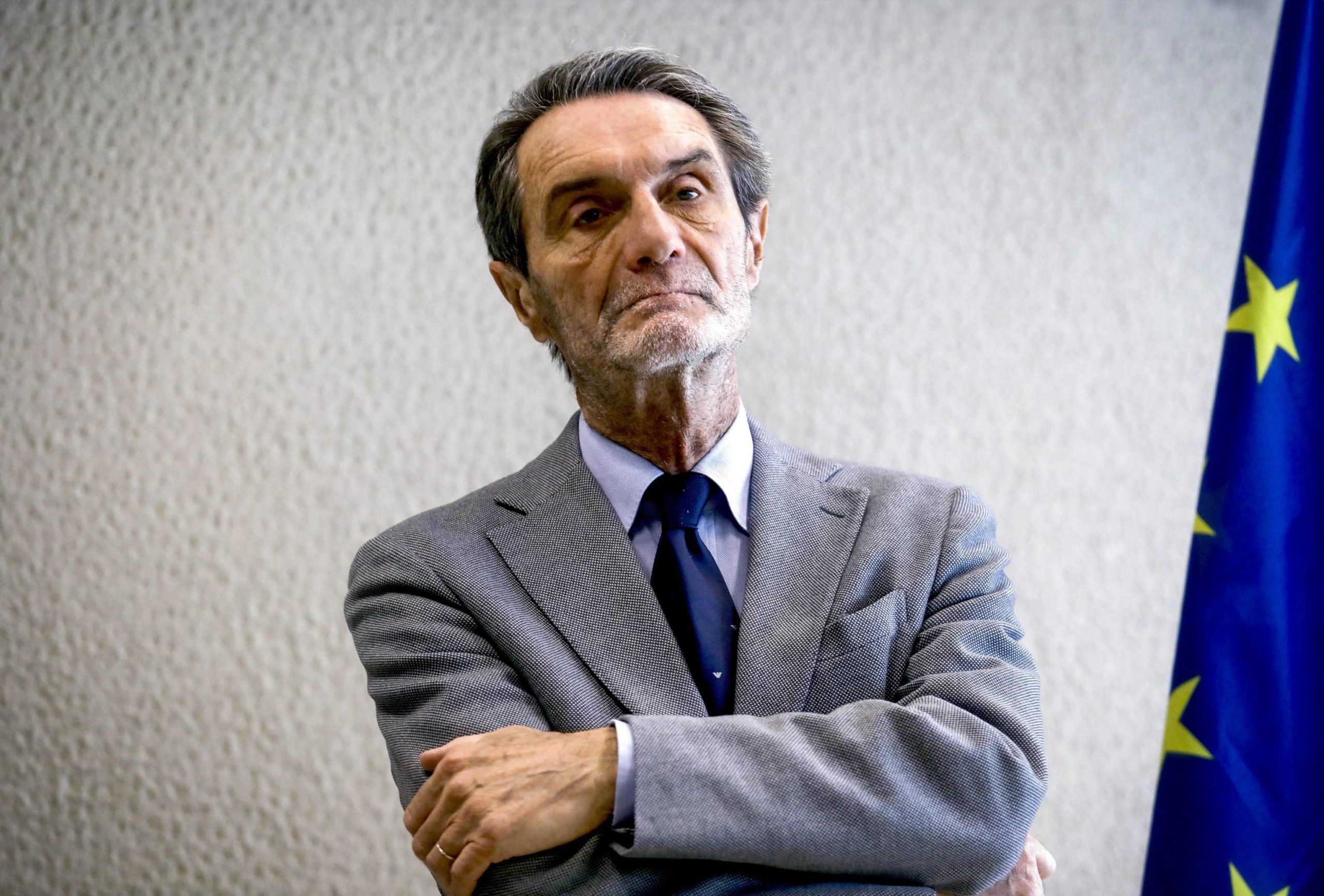 È incredibile che Fontana partecipi alla manifestazione per la remigrazione